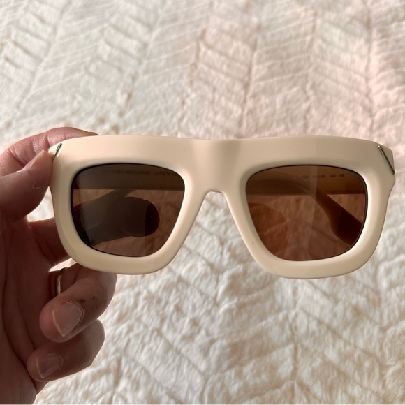 51mm Sculptural Square Sunglasses
VICTORIA BECKHAM - Picture 4 of 7